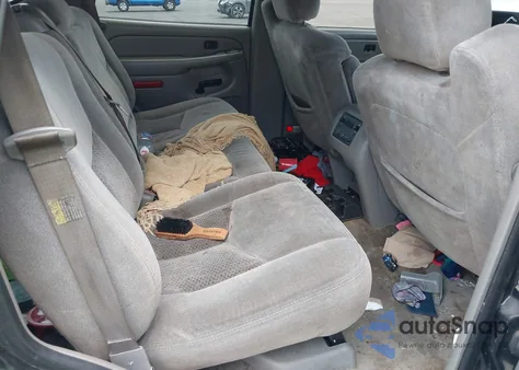 2004 Chevrolet Tahoe Ls from USA, damaged, VIN 1GNEC13Z74J198516